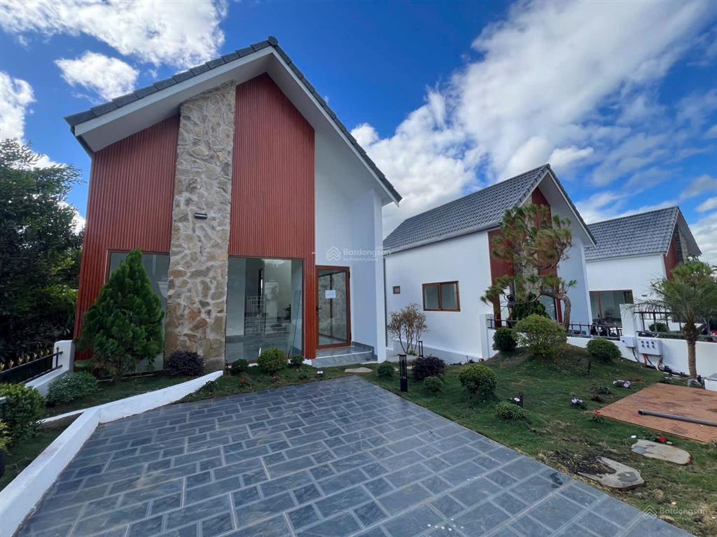 Còn duy nhất 1 villa nghỉ dưỡng ven đà lạt giá cực hời !
