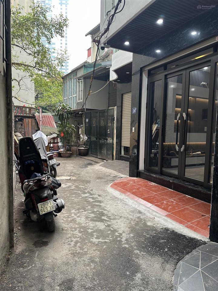 Tôi chính chủ bán nhà 5 tầng xây mới phố cổ quận long biên