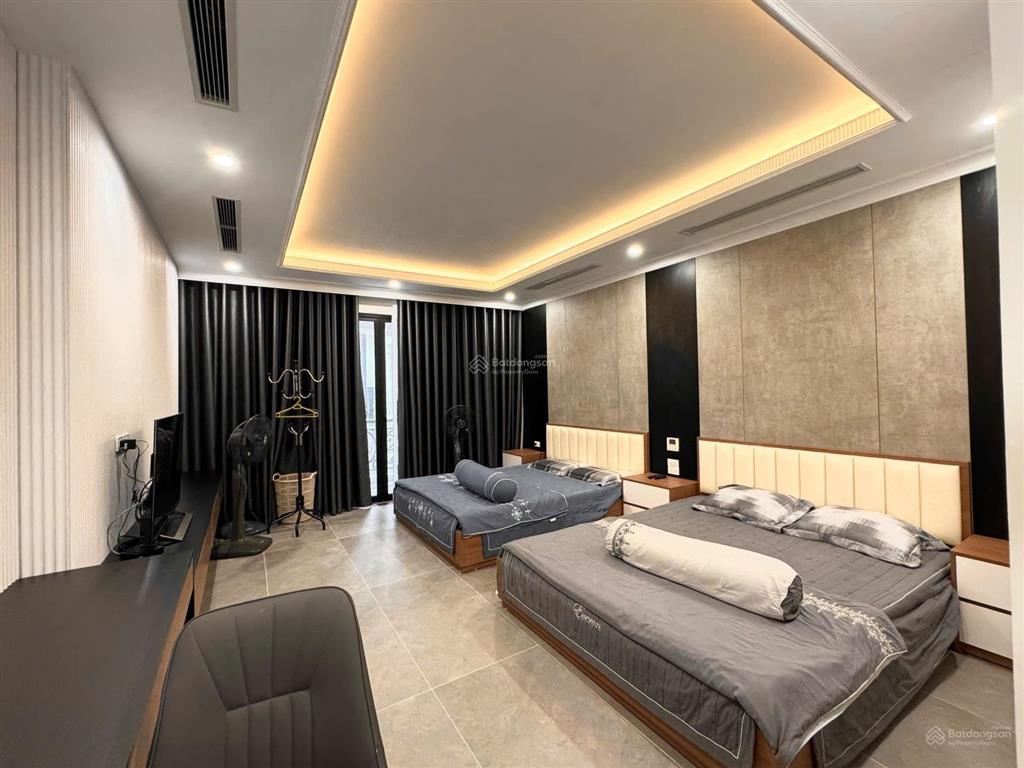 Cho thue nhà nguyên căn tại 105 hồng hà, hoàn kiếm, hà nội.