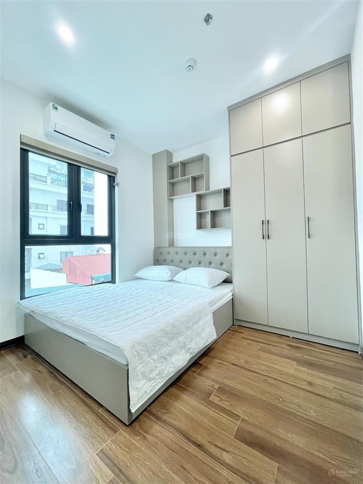 Cho thuê 2n1k mới cứng tại 106 hoàng quốc việt. nhà mới cứng ở được luôn, oto đỗ cửa.