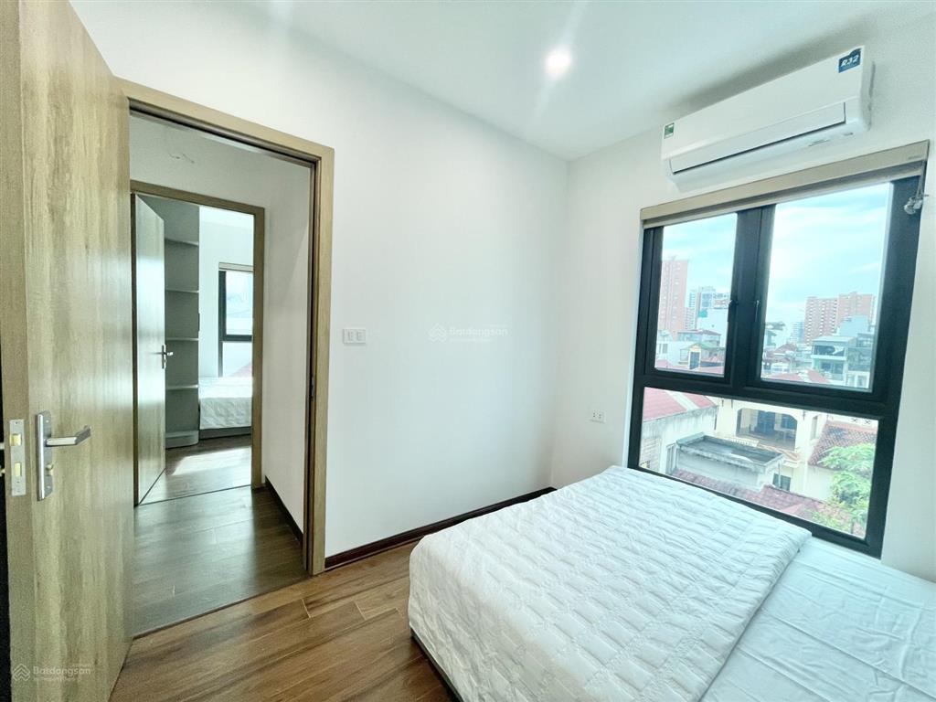 Cho thuê 2n1k mới cứng tại 106 hoàng quốc việt. nhà mới cứng ở được luôn, oto đỗ cửa.