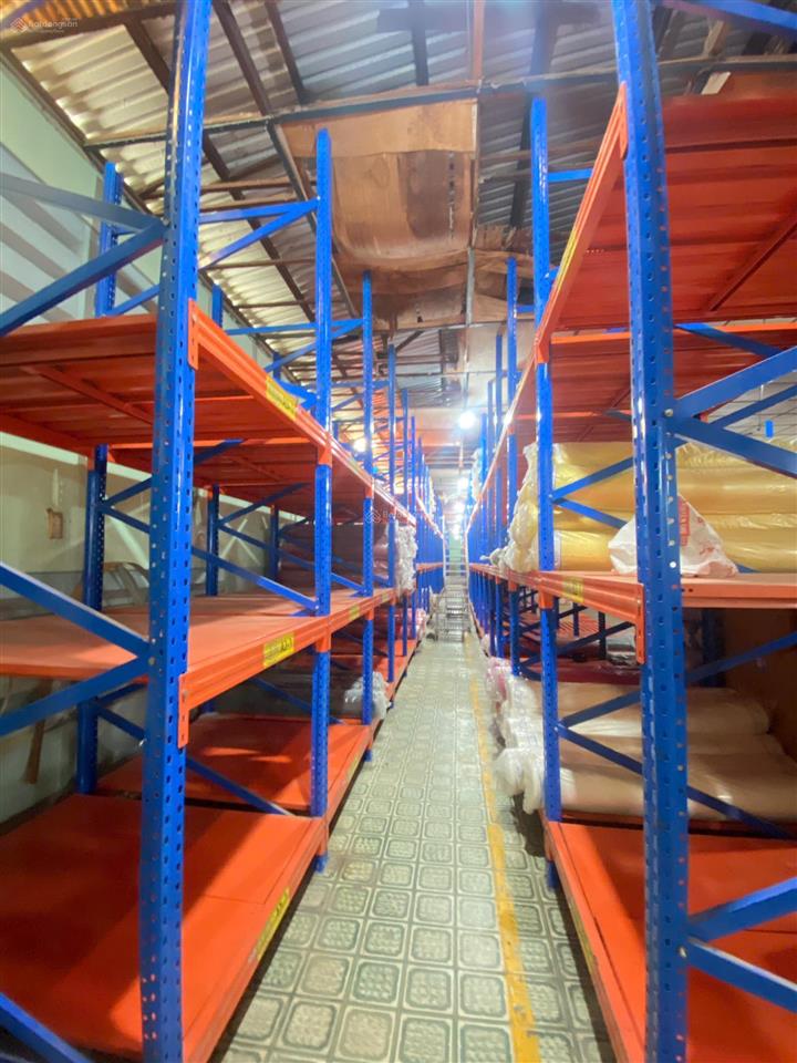 Cho thuê kho 1.400m² có sẵn kệ sắt, mặt tiền 62 tân thành, quận tân phú  120.000đ/m²