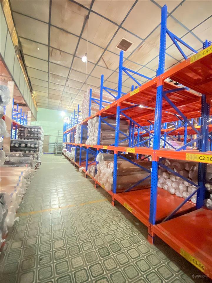 Cho thuê kho 1.400m² có sẵn kệ sắt, mặt tiền 62 tân thành, quận tân phú  120.000đ/m²
