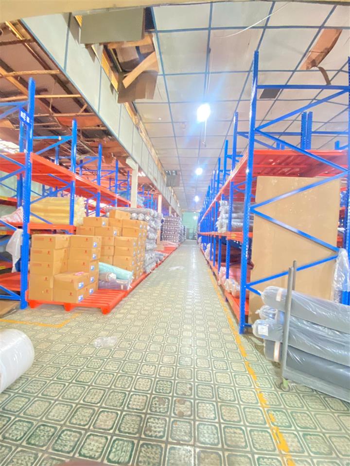 Cho thuê kho 1.400m² có sẵn kệ sắt, mặt tiền 62 tân thành, quận tân phú  120.000đ/m²