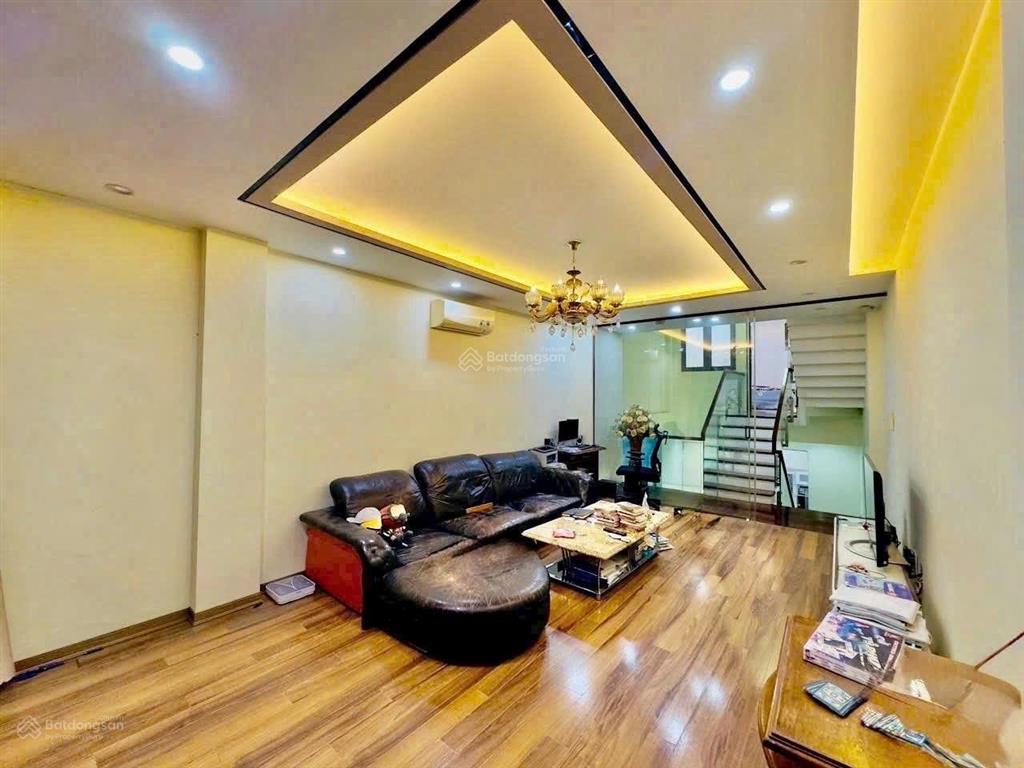 Cc bán nhà 6 tầng đường lê hồng phong, mặt đường 22m  kinh doanh & ở đỉnh