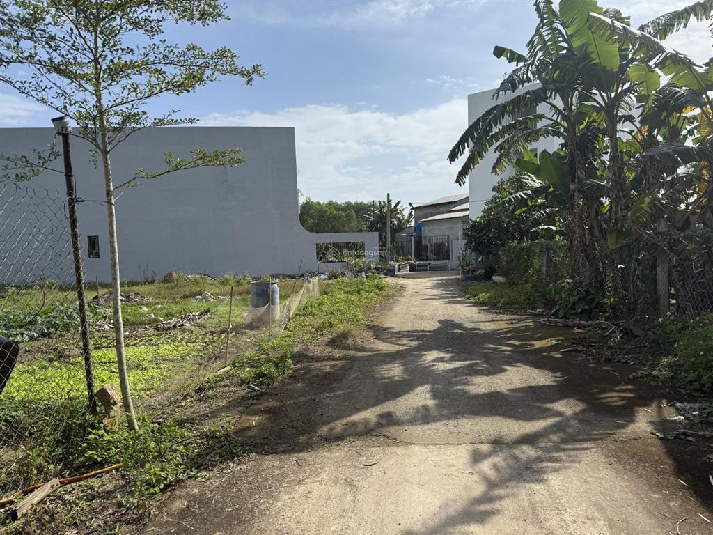 Bán nhanh lô đất ở sát khu dân cư, sạch đẹp