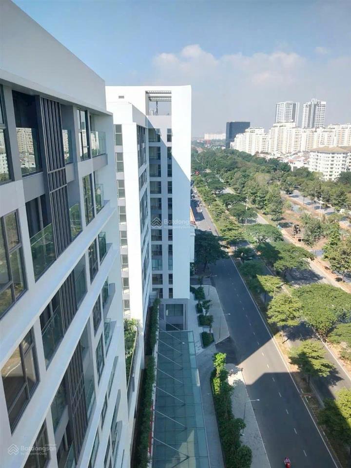 Căn hộ duy nhất bàn giao nt cơ bản cđt,78m2pn2wcô xe hầm định danh, xem nhà 24/7. 0909 715 ***.