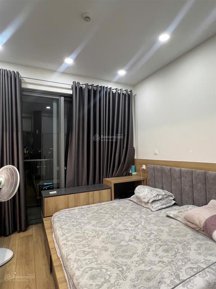 Bán gấp căn hộ chung cư urban hill, 78m2, 2pn, 2wc, đầy đủ nội thất. giá chỉ 7,3 tỷ.  0909 715 ***