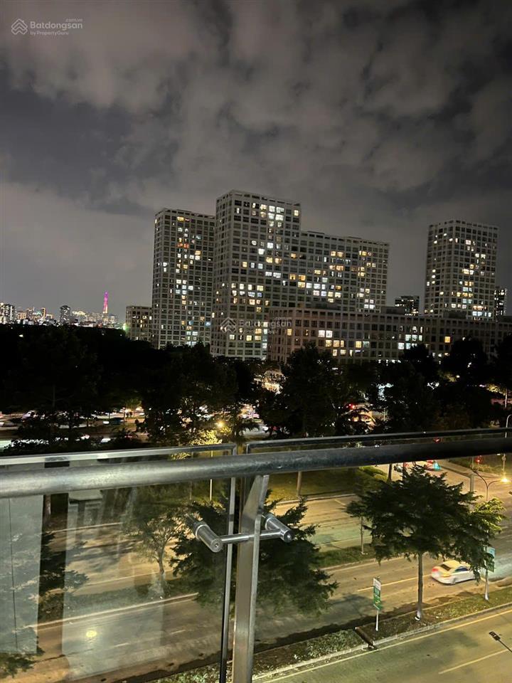Bán gấp căn hộ chung cư urban hill, 78m2, 2pn, 2wc, đầy đủ nội thất. giá chỉ 7,3 tỷ.  0909 715 ***
