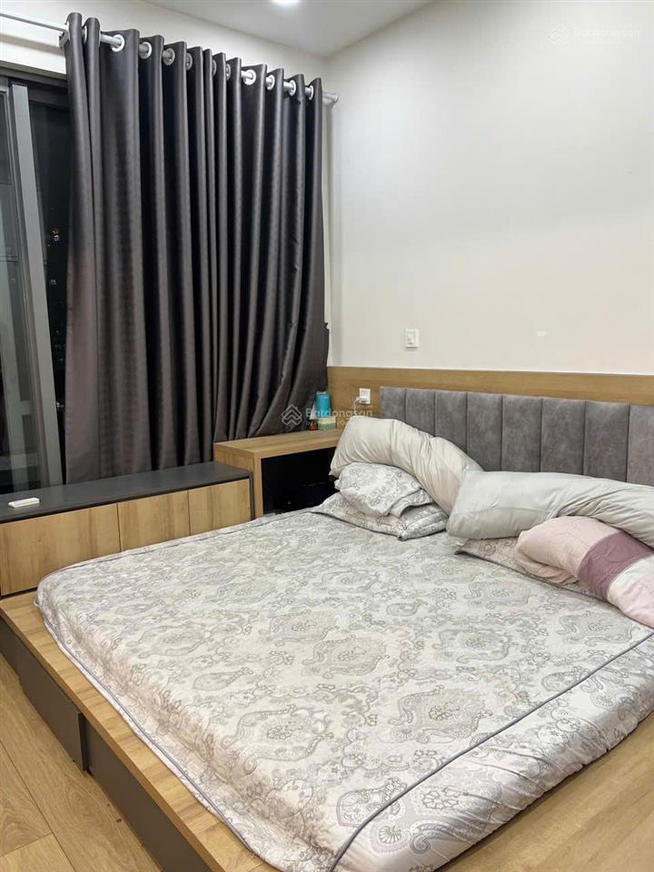 Bán gấp căn hộ chung cư urban hill, 78m2, 2pn, 2wc, đầy đủ nội thất. giá chỉ 7,3 tỷ.  0909 715 ***