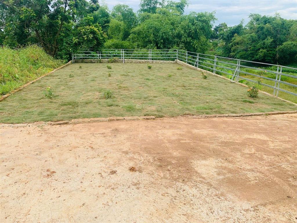 Đất sổ hồng 100 m² full thổ cư cho sinh viên