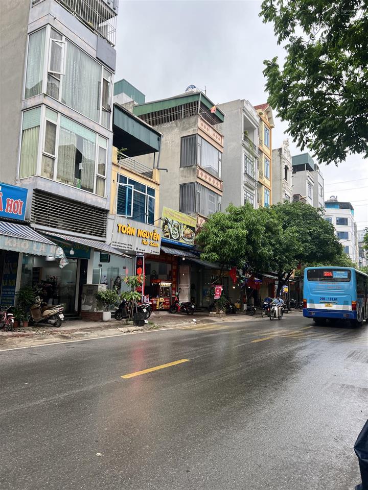 Cần bán 50 m đất dv hàng bè kiến hưng giá chỉ 12,2 tỷ rẻ nhất khu vực