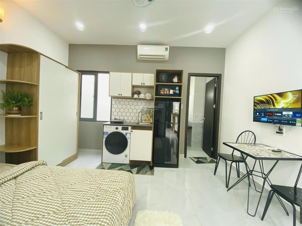 Căn hộ cao cấp máy giặt riêng thang máy hoàng sa  trường sa quận 3