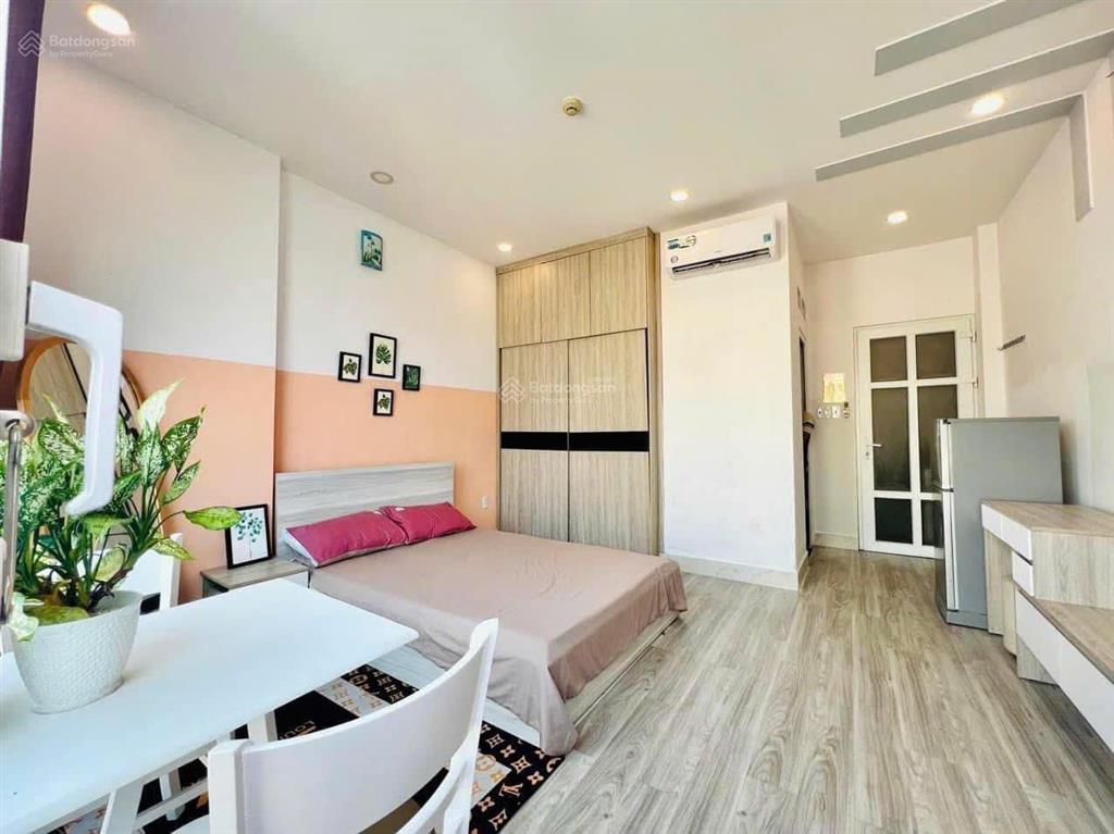 Căn hộ cao cấp ban công ánh sáng tự nhiên 3p đại học sư phạm quận 5