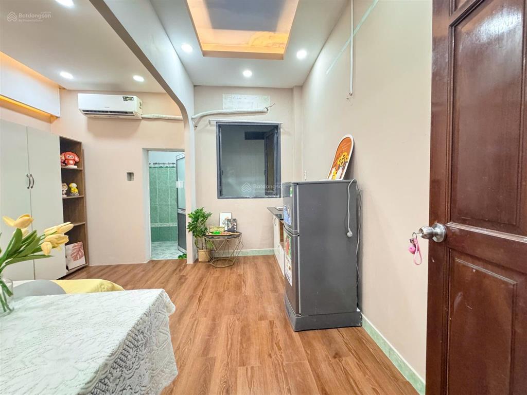 Phòng cao cấp thang máy, bảo vệ ngay nhà thi đấu phú thọ, đh bách khoa quận 10