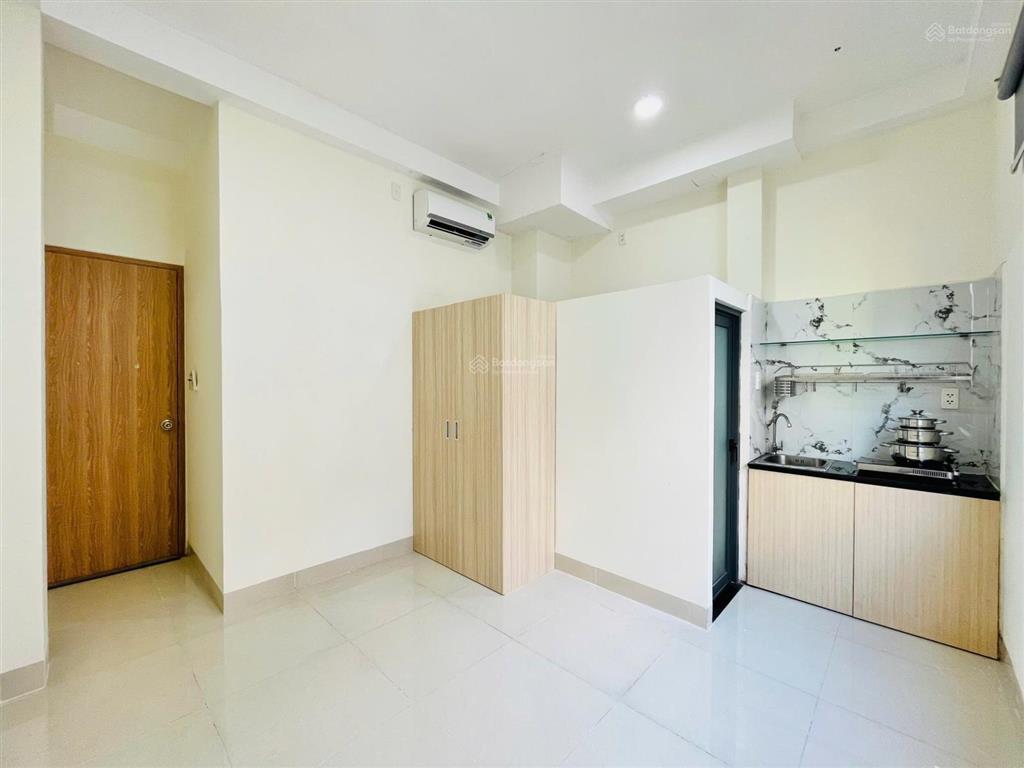 Phòng giá rẻ tiện nghi ánh sáng trực tiếp ngay công viên làng hoa gò vấp