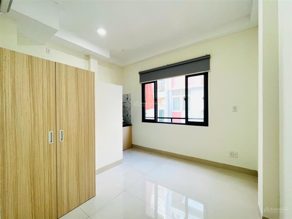 Phòng giá rẻ tiện nghi ánh sáng trực tiếp ngay công viên làng hoa gò vấp