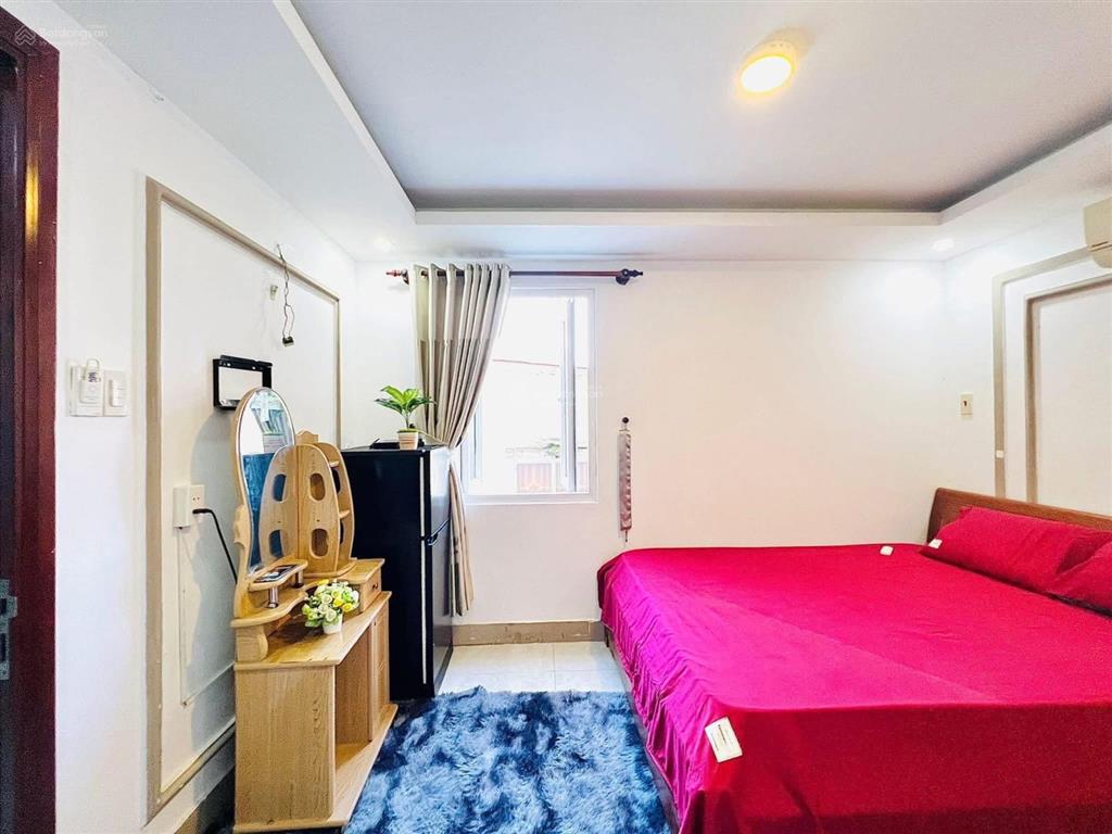 Phòng đẹp giá rẻ 3tr thang máy ngay cc phúc yên tân bình