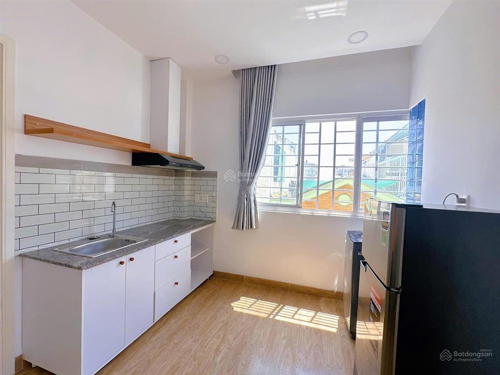 Căn hộ 2pn ban công 45m2, thang máy, ngay nguyễn phúc chu giao trường chinh