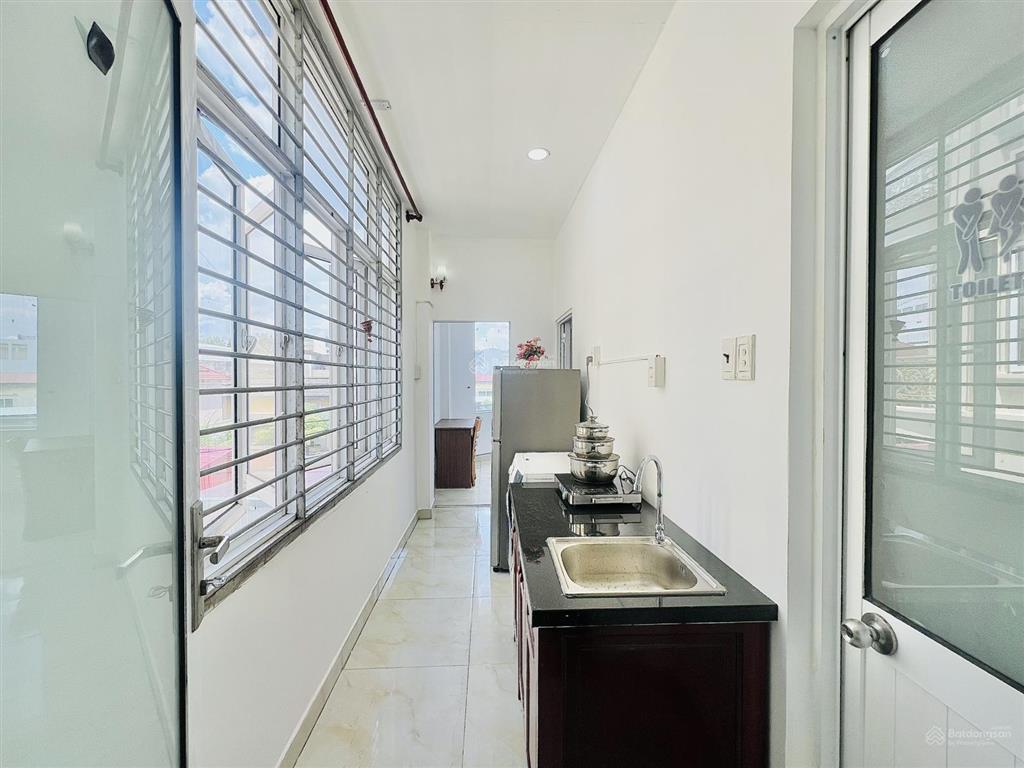 Căn hộ 2pn thang máy ánh sáng trực tiếp 45m2 gần cầu tham lương tân bình