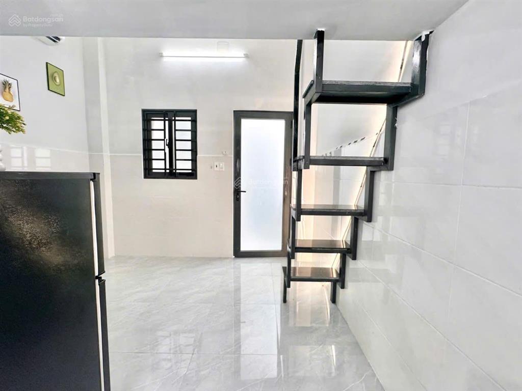 Gác lửng full nội thất ngay đường tân sơn giao phạm văn bạch giá 3tr2 tân bình