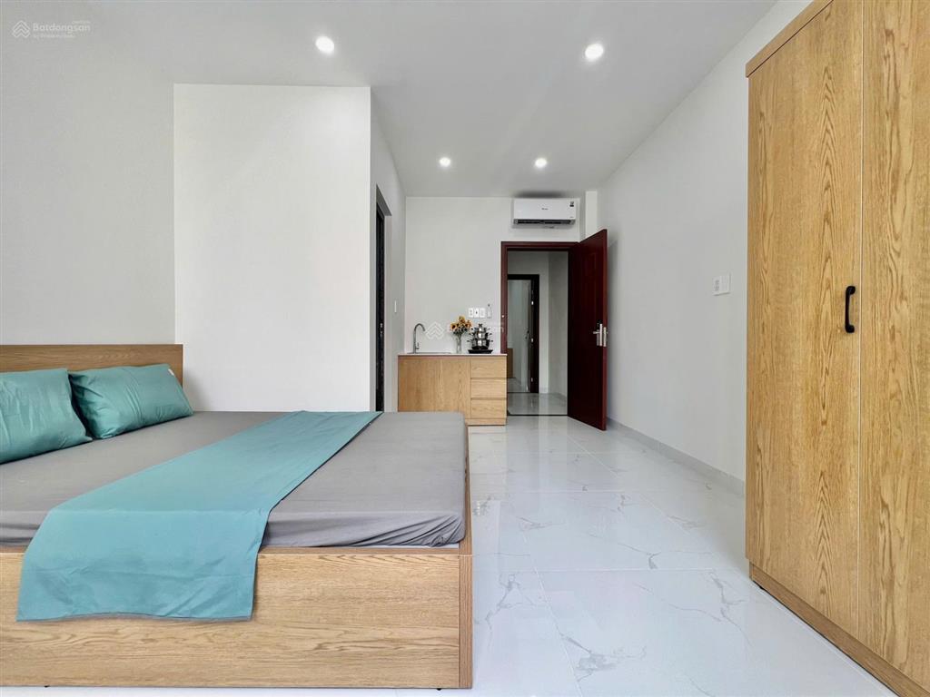 Phòng cao cấp 30m2 thang máy, y hình 100% ngay chợ an nhơn gò vấp