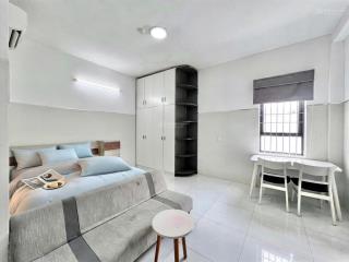 Phòng ánh sáng trực tiếp có thang máy full nội thất trường chinh giao nguyễn phúc chu