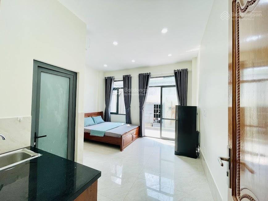 Phòng mới xây 100% y hình ngay trường chinh giao nguyễn phúc chu tân bình