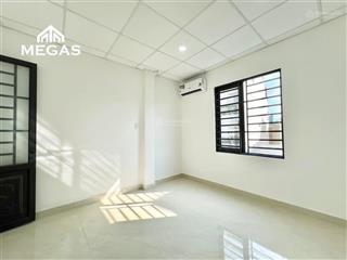 Phòng cao cấp cửa sổ thoáng ngay etown cộng hòa, nhà ga t3 tân bình