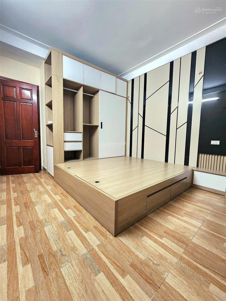 Nhà 4 tầng lô góc, quanh 4 tỷ, cách 15m ra trục chính ô tô tránh nhau, full nội thất, yên nghĩa