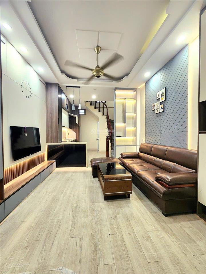 Nhà 4 tầng lô góc, quanh 4 tỷ, cách 15m ra trục chính ô tô tránh nhau, full nội thất, yên nghĩa