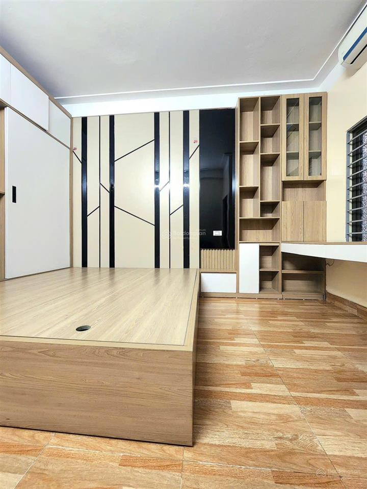 Nhà 4 tầng lô góc, quanh 4 tỷ, cách 15m ra trục chính ô tô tránh nhau, full nội thất, yên nghĩa