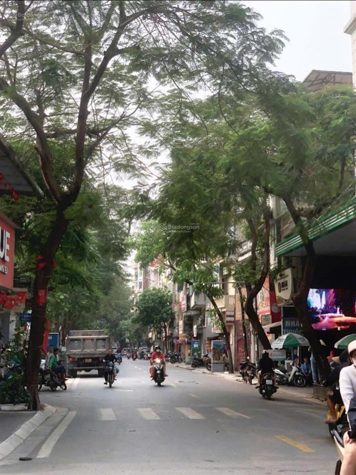 Bán gấp nhà đất tây hồ, ô tô đỗ cửa, diện tích 33m², kinh doanh đỉnh