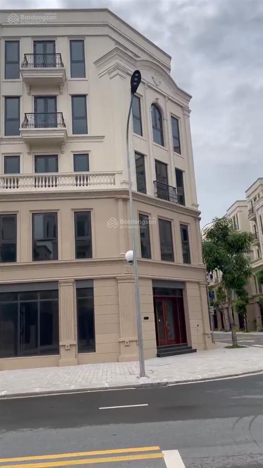 Cho thuê lô góc 2 mặt tiền diện tích 142 m2 giá 19 triệu / tháng, thuận lợi mở văn phòng