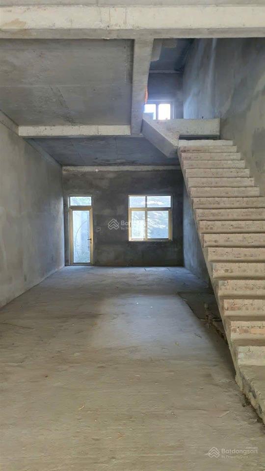 Shop infinitil 3 tầng căn thô , sạch sẽ , thích hợp mua , hoàn thiện cho thuê , tạo dòng tiền