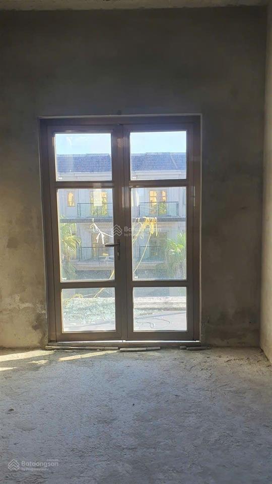 Shop infinitil 3 tầng căn thô , sạch sẽ , thích hợp mua , hoàn thiện cho thuê , tạo dòng tiền