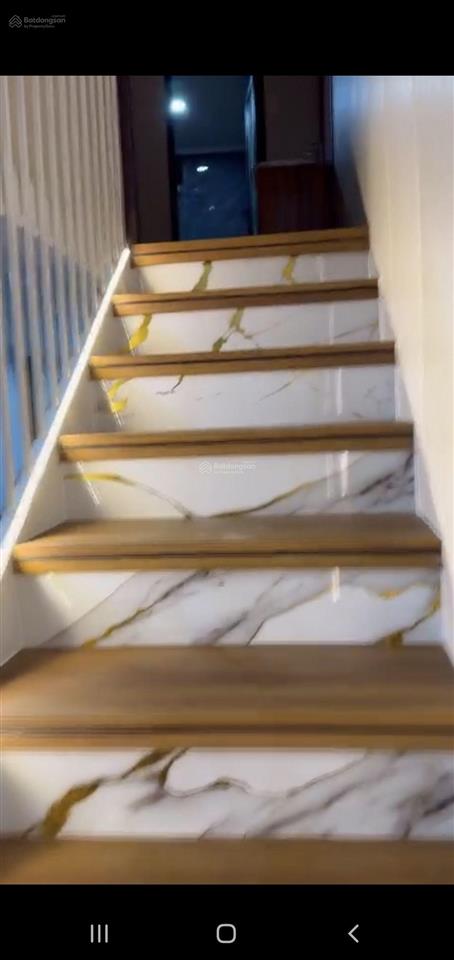Cần cho thuê villa bàu tràm, có hồ bơi sẵn trống ở ngay, giá 12 triệu 1 tháng