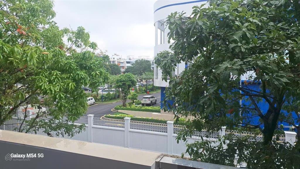 Chính chủ cho thuê mặt bằng trệt, tầng 1 & hầm có thang máy riêng tại kđt vạn phúc city thủ đức
