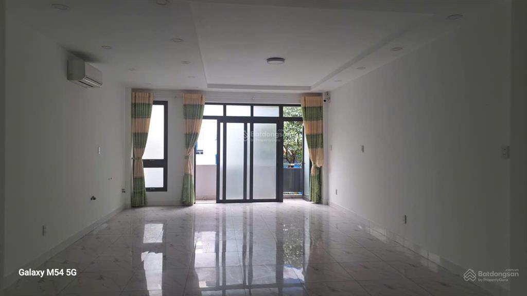 Chính chủ cho thuê mặt bằng trệt, tầng 1 & hầm có thang máy riêng tại kđt vạn phúc city thủ đức