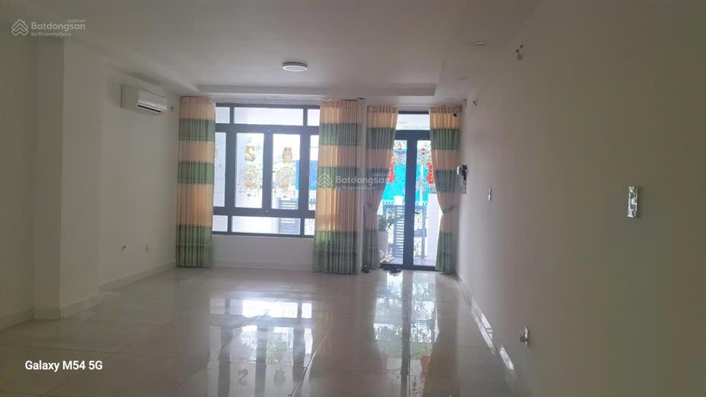 Chính chủ cho thuê mặt bằng trệt, tầng 1 & hầm có thang máy riêng tại kđt vạn phúc city thủ đức