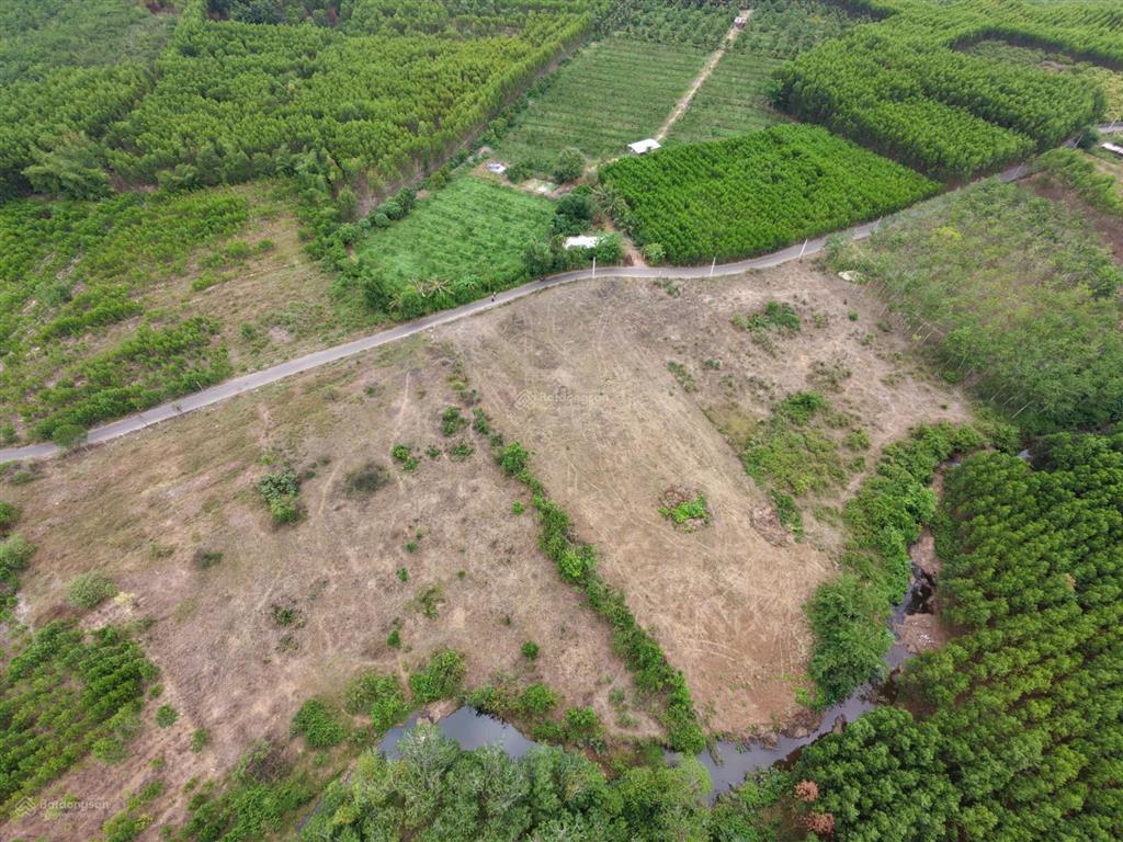 Bán 3500m2, 100tc view suối cầu 3, hoà hội, tp. hcm  thực tế 4200m2 đường nhựa, giá 2,8 tỷ
