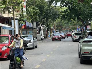 Bán nhà lô góc, ngõ thông ô tô tránh phố nghĩa đô, cầu giấy  60 m² x 5t, giá 28 tỷ.