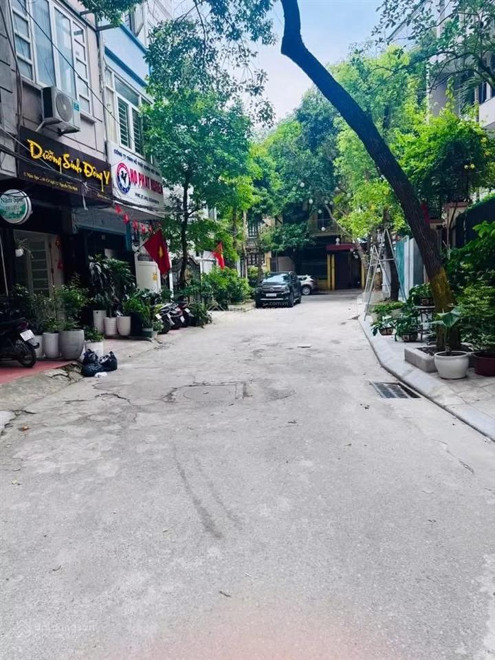 Bán nhà ngõ thông, ô tô tránh hoàng quốc việt, cầu giấy 70 m2 x 5 tầng, mặt tiền 6 m 26 tỷ.