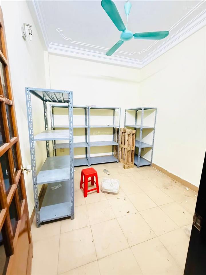 Bán nhà ô tô tránh hoàng quốc việt, cầu giấy  55 m² x 4t, mặt tiền 5,8 m. sổ đỏ vuông a4  20 tỷ.