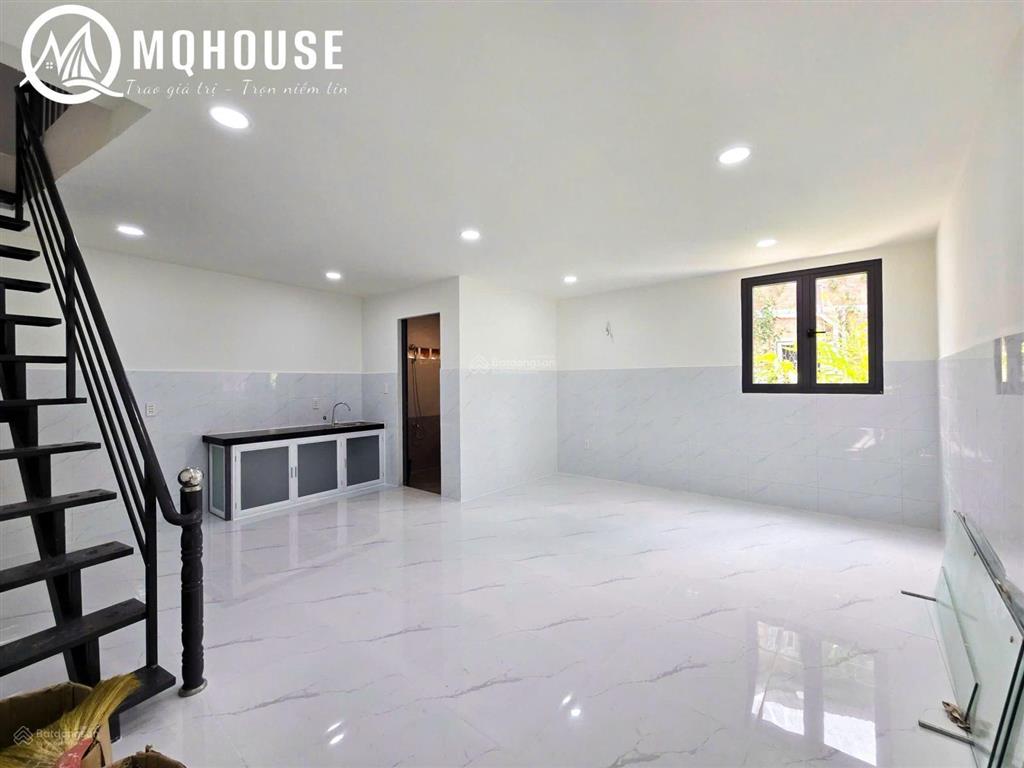 Duplex ban công|máy giặt riêng|full nội thất|mới đẹp|khu chế xuất tân thuận|gần quận 4 quận 1