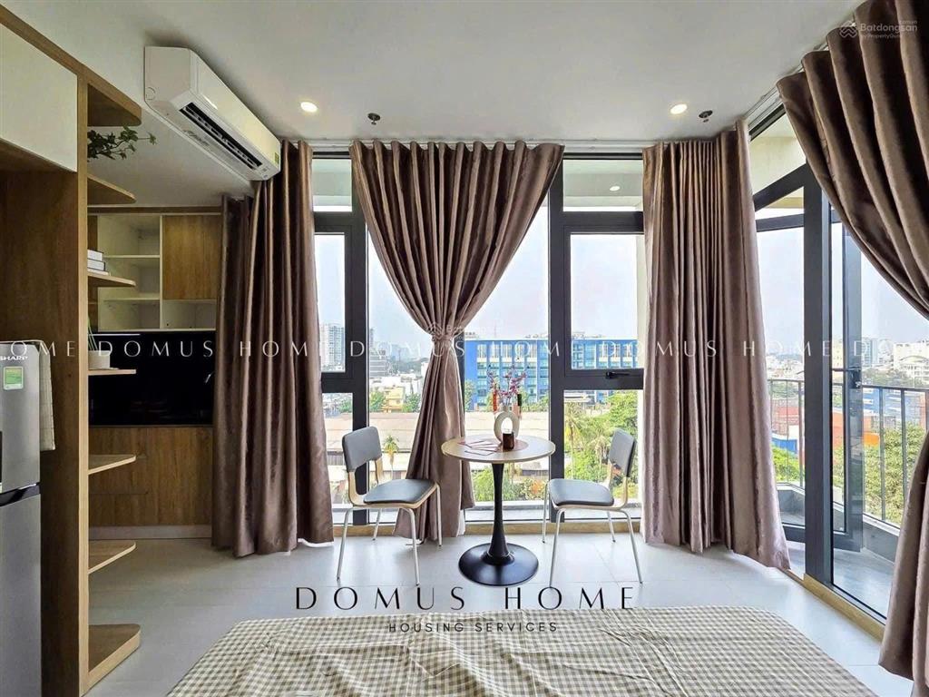 Quận 7, nhà mới, hầm xe, thang máy, bảo vệ, view sông, có khu bbq, điện giá nhà nước, gần ufm, rmit
