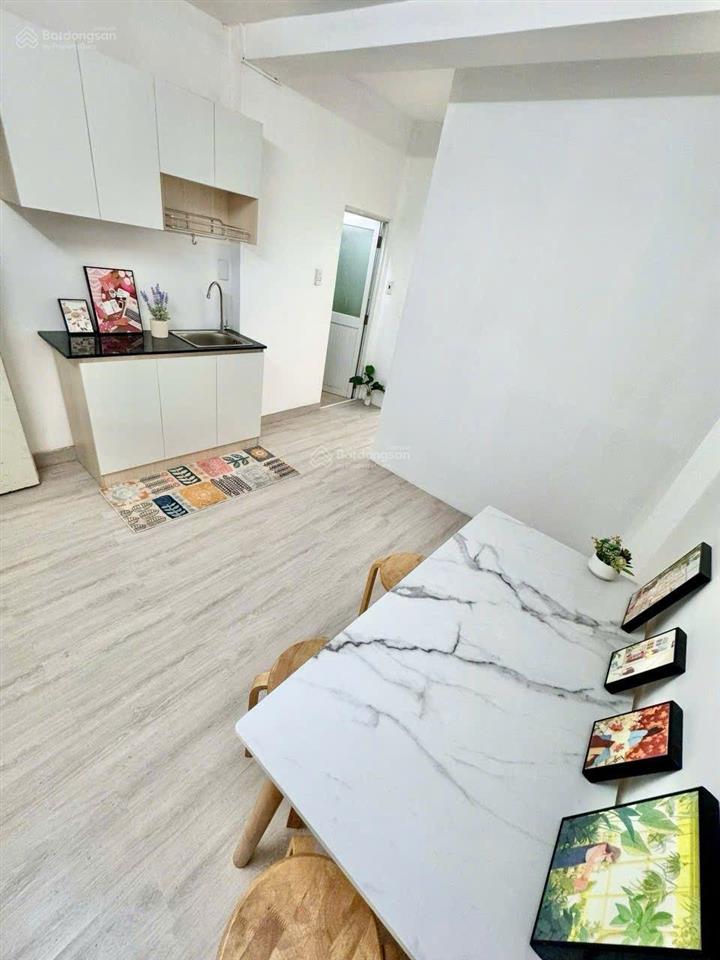 2pn gần ulaw | cách đại học tdtu, rmit, csnd chỉ 4.5km | đủ nội thất | kế quận 1 | giá tốt