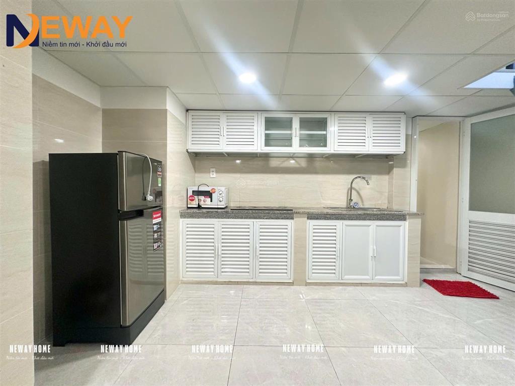 2pn 1pk rộng, toà nhà thang máy, lễ tân, bảo vệ, máy giặt riêng, full nội thất, gần vincom, big c