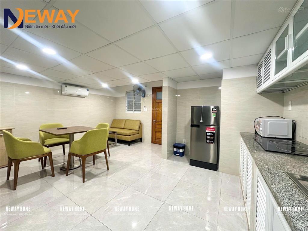2pn 1pk rộng, toà nhà thang máy, lễ tân, bảo vệ, máy giặt riêng, full nội thất, gần vincom, big c
