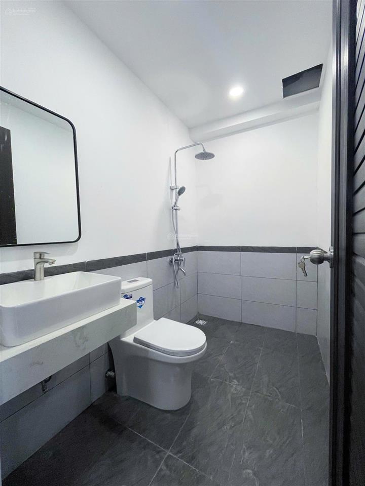 1pn, cửa sổ, full nội thất có tivi, gần chợ tân mỹ, fv, tâm đức, phú mỹ hưng